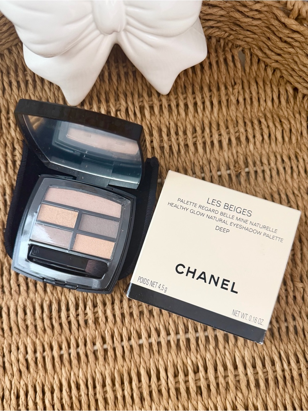 CHANEL Les Beiges Eyeshadow Palette - Beige, Champagne, Taupe